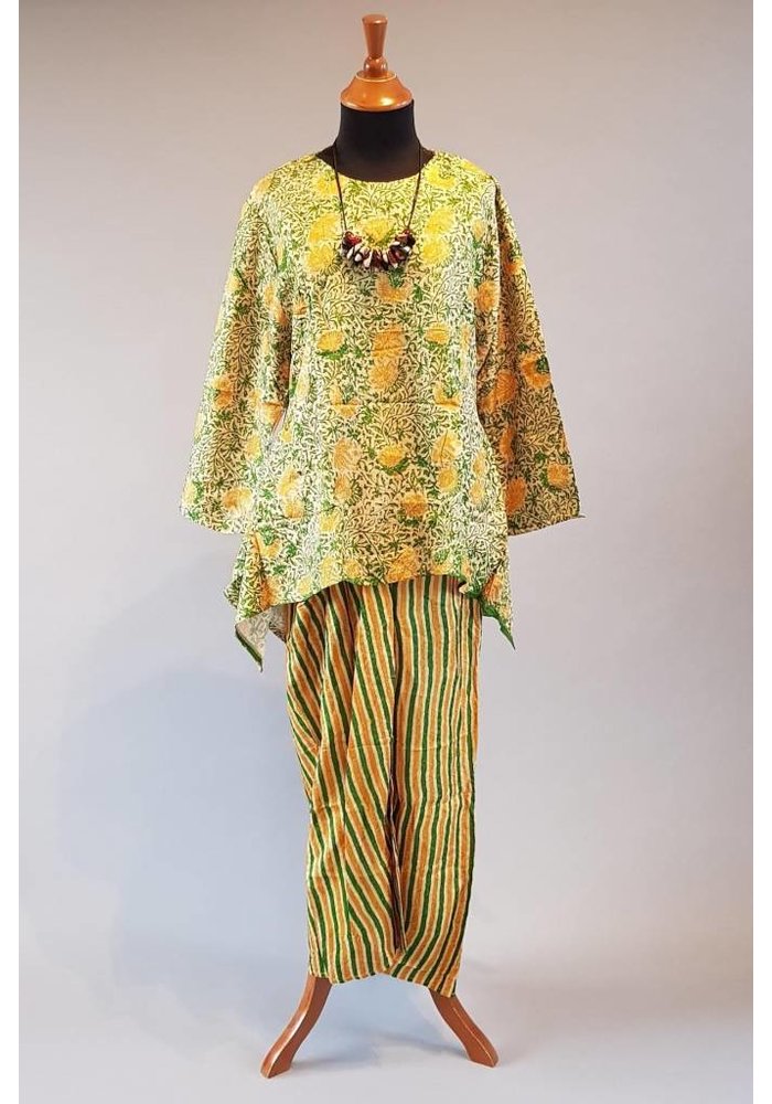 Kebaya batik gele groen met bijpassende rok