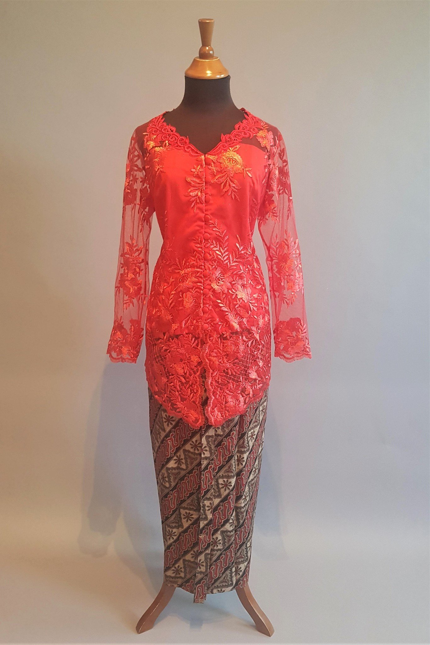  Sarong  Kebaya  voor iedere gelegenheid Aryani Collection