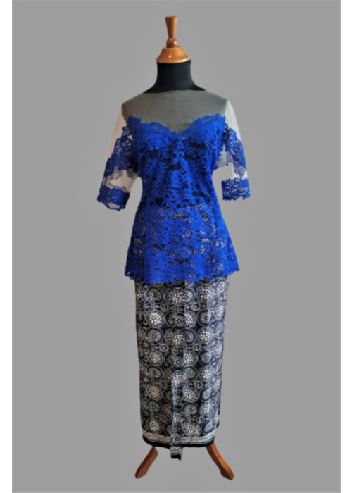 Kebaya modern koningsblauw met bijpassende sarong