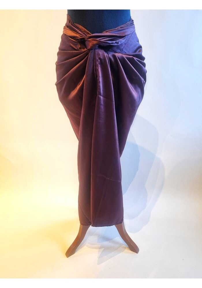 Set batik kleding bruin