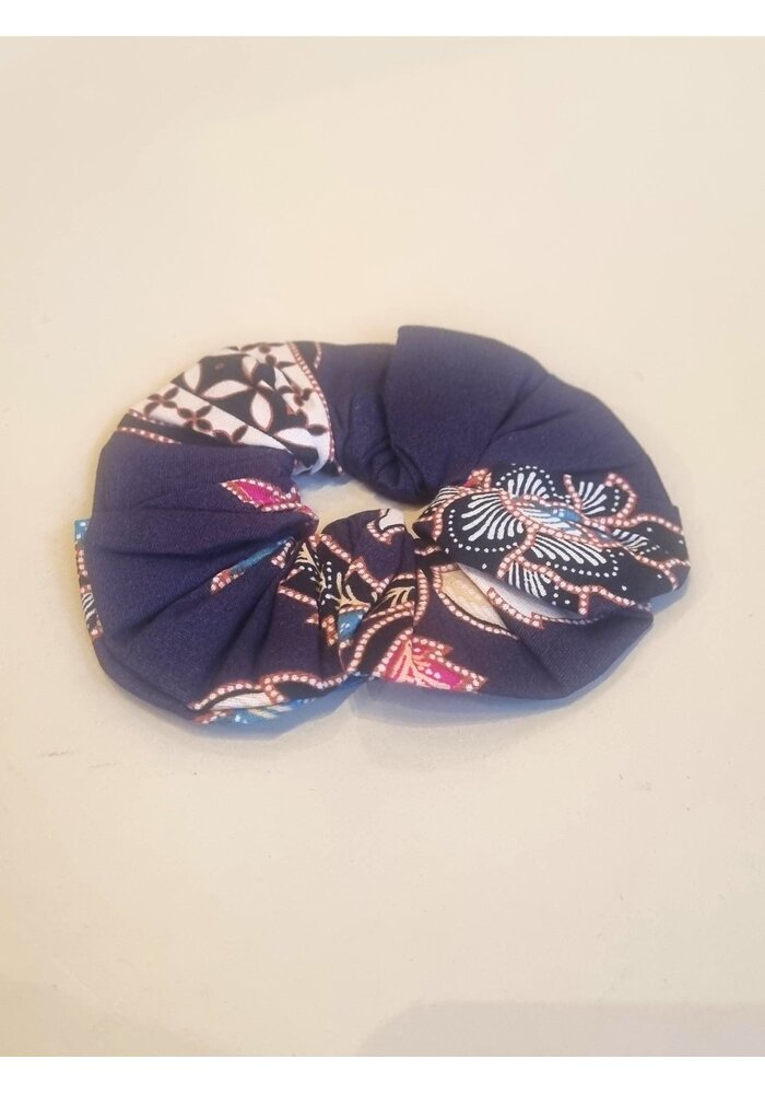 Batik scrunchie 1712-07