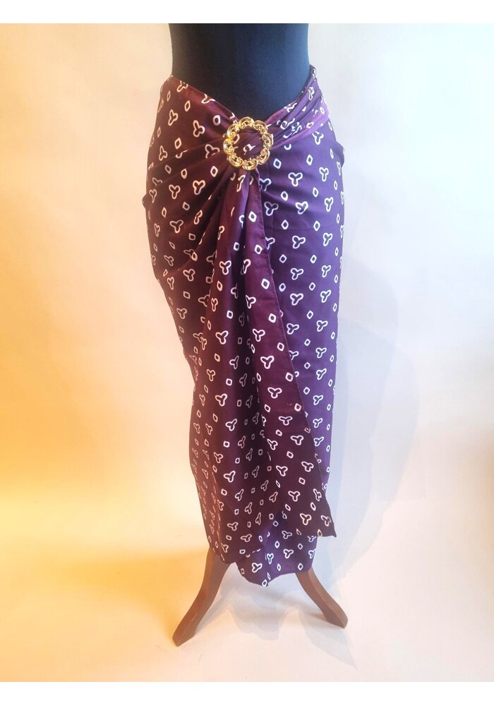 Kebaya janggan korte mouw met bijpassende wikkel rok