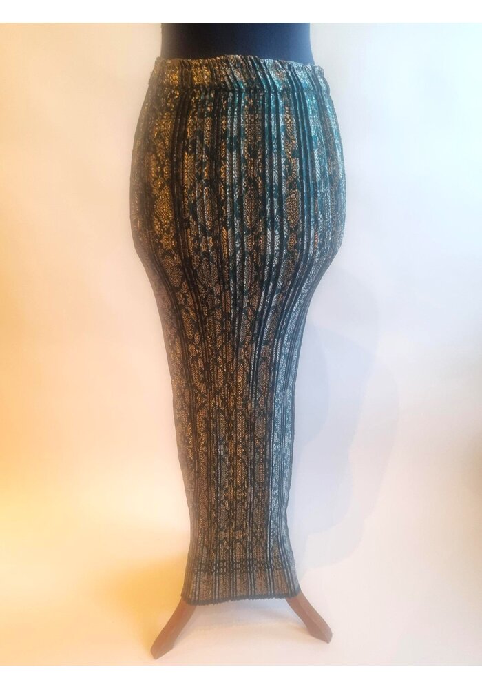 Kebaya modern donker turquoise met bijpassende rok plissé