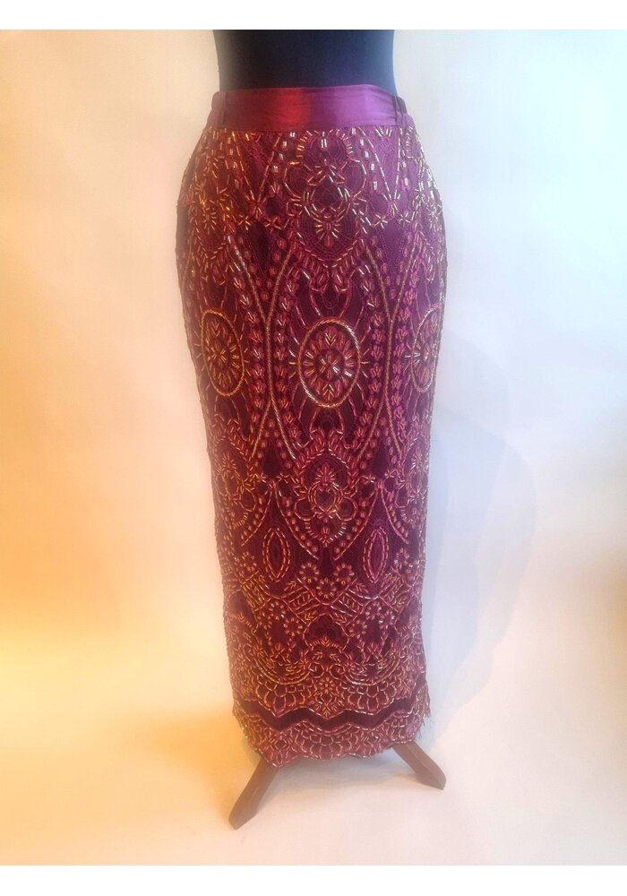 Kebaya klassiek wit met bijpassende rok