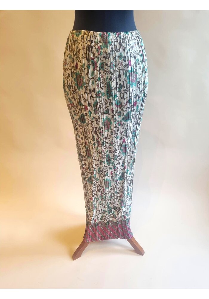 Kebaya glamour turquoise goud met bijpassende rok plissé