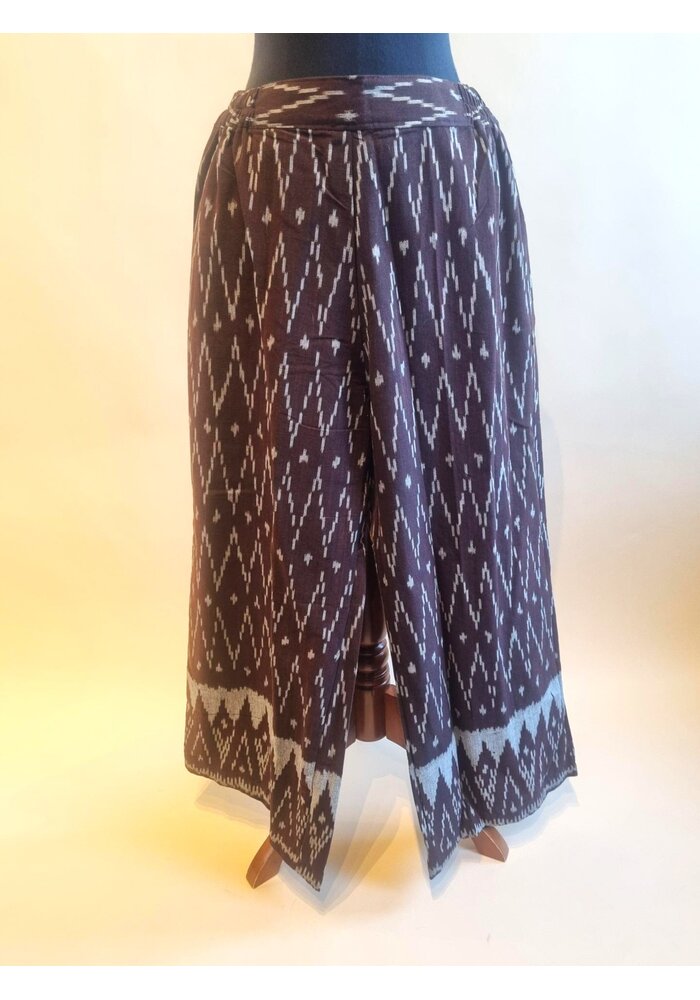Kebaya janggan modern met bijpassende broek & riem