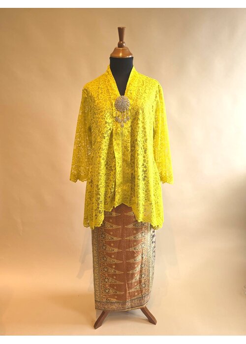Kebaya modern lemon groen met bijpassende sarong