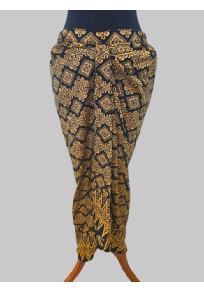 Kebaya glamour zwart goud met bijpassende sarong