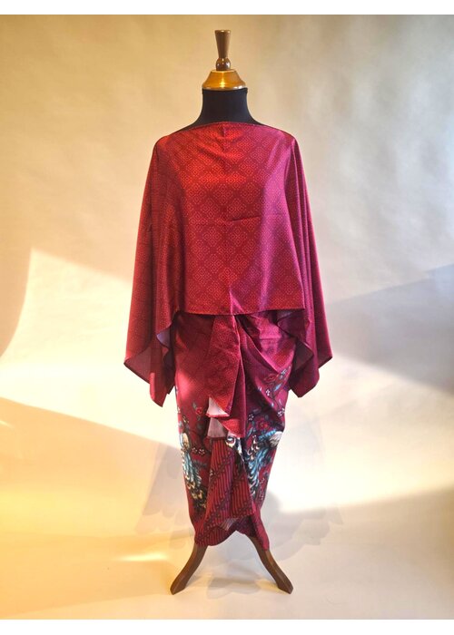 Set tuniek bordeaux rood met bijpassende rok