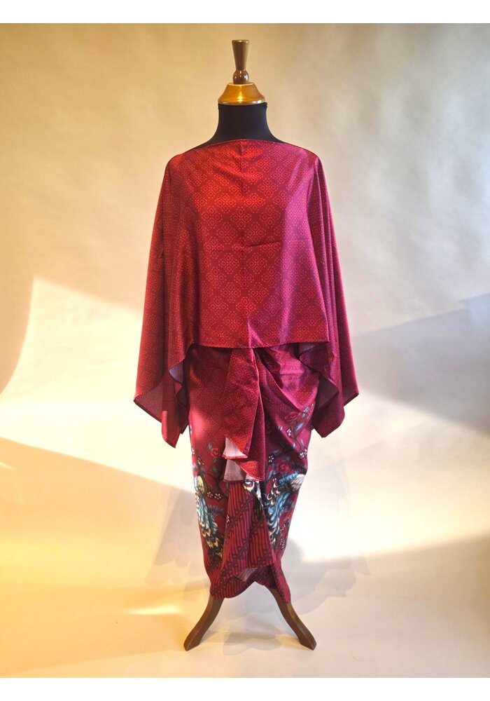 Set tuniek bordeaux rood met bijpassende rok