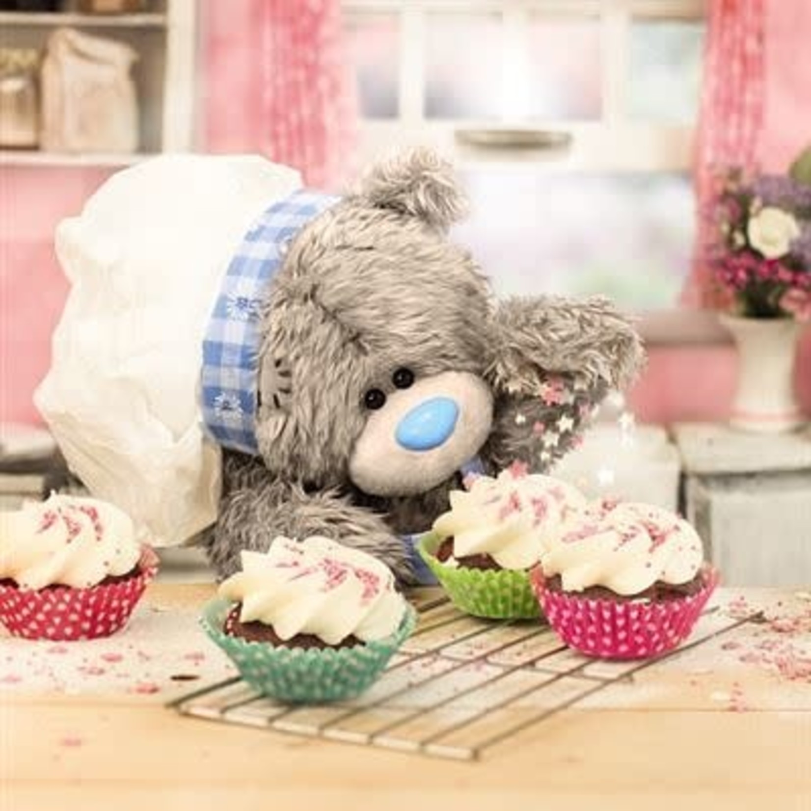 Me to You 3D Effect Bear & Cupcakes Birthday Card