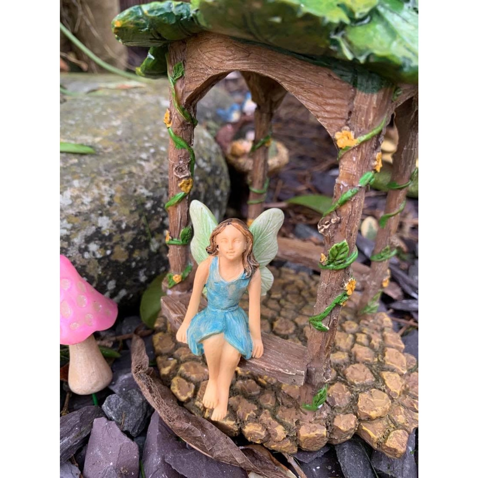 Woodland Knoll Woodland Knoll - Resin Sitting Fairy