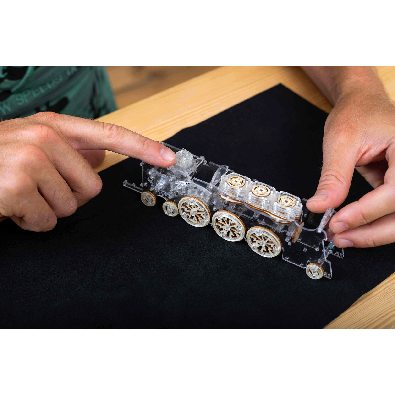 Viter/Veter Models The Thunderstorm Express Train - Viter Mechanical Model