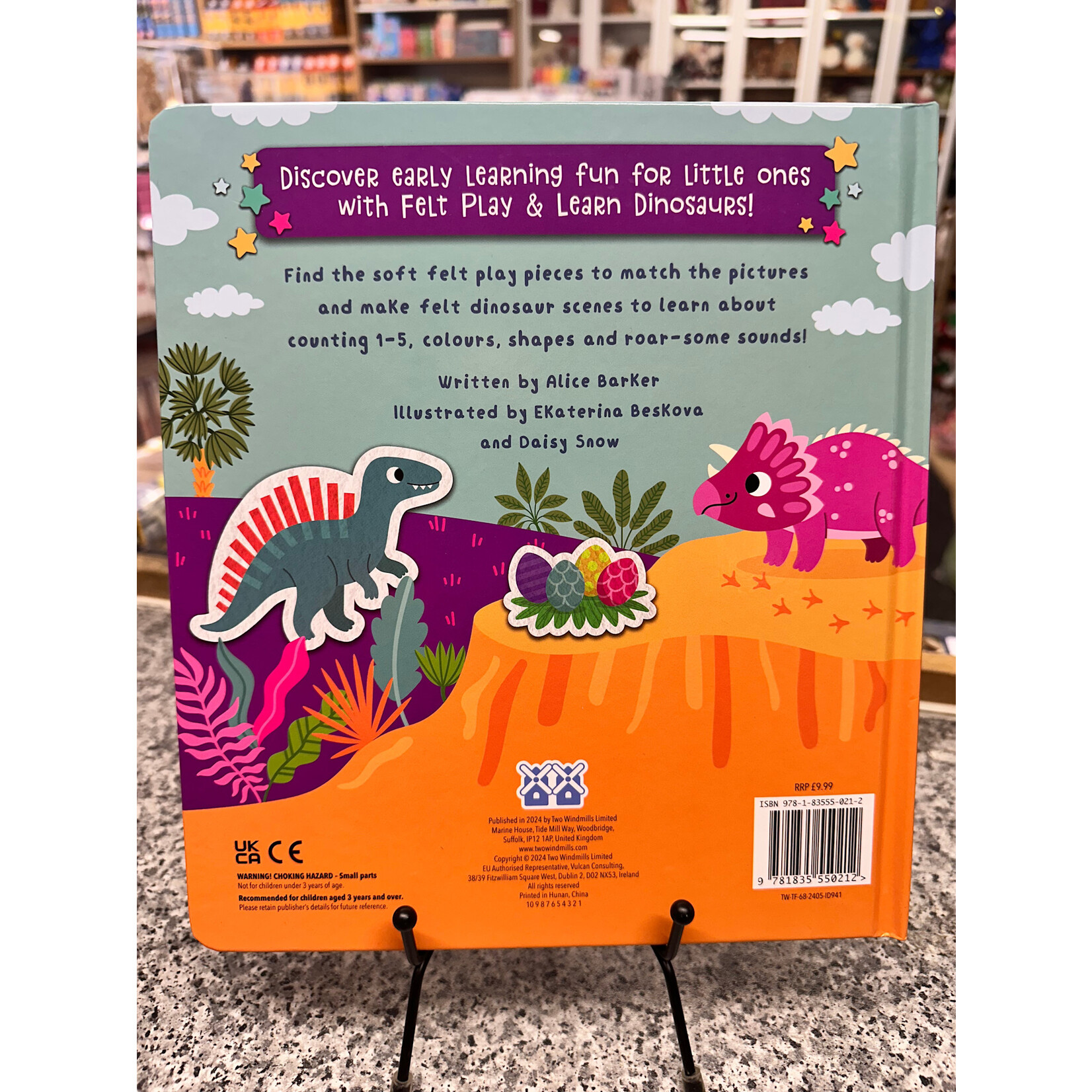 Felt Play & Learn Dinosaurs Book