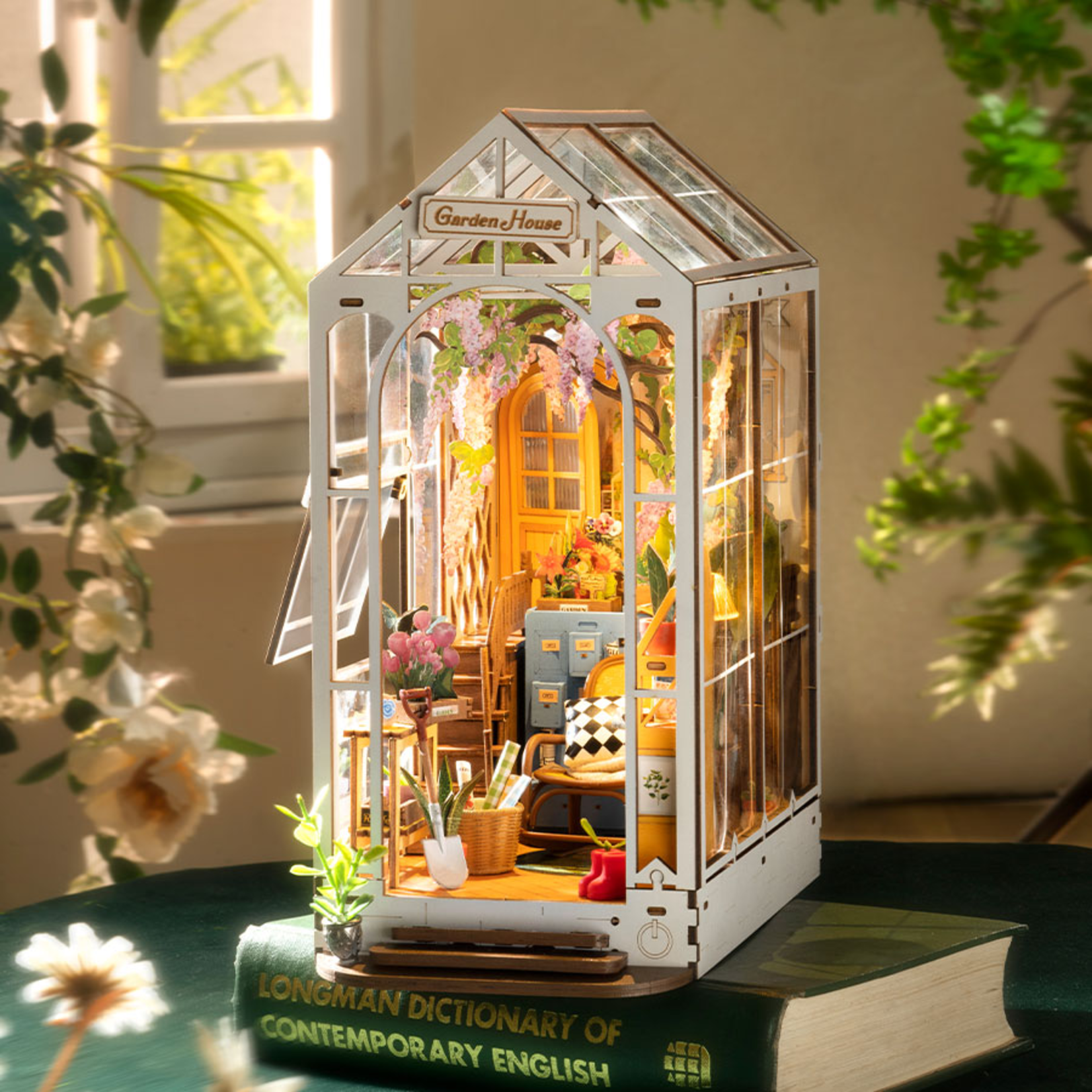 Rolife Rolife Garden House Book Nook TGB06