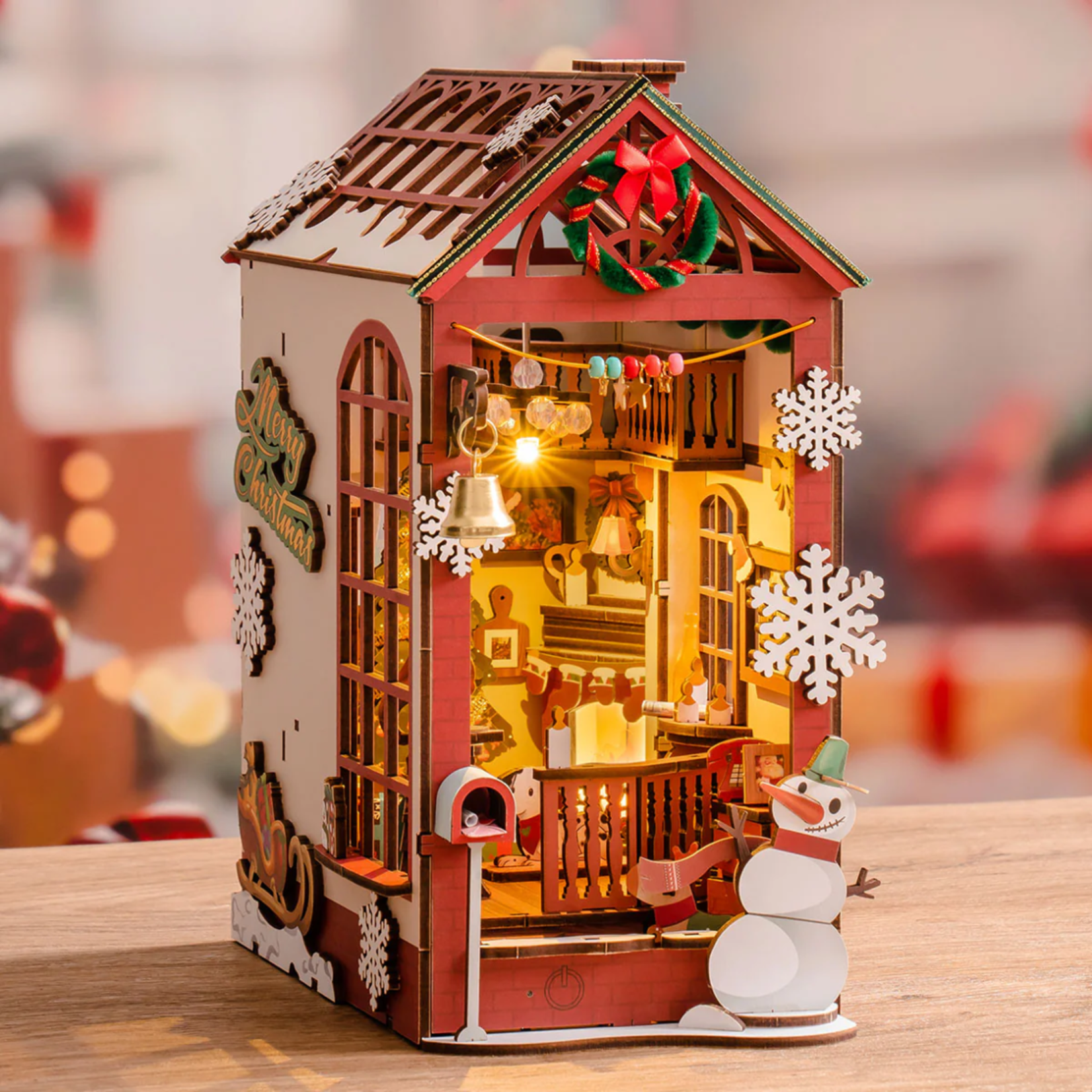 Rolife Rolife Christmas Indoor Scene Book Nook DIY Kit TGC07
