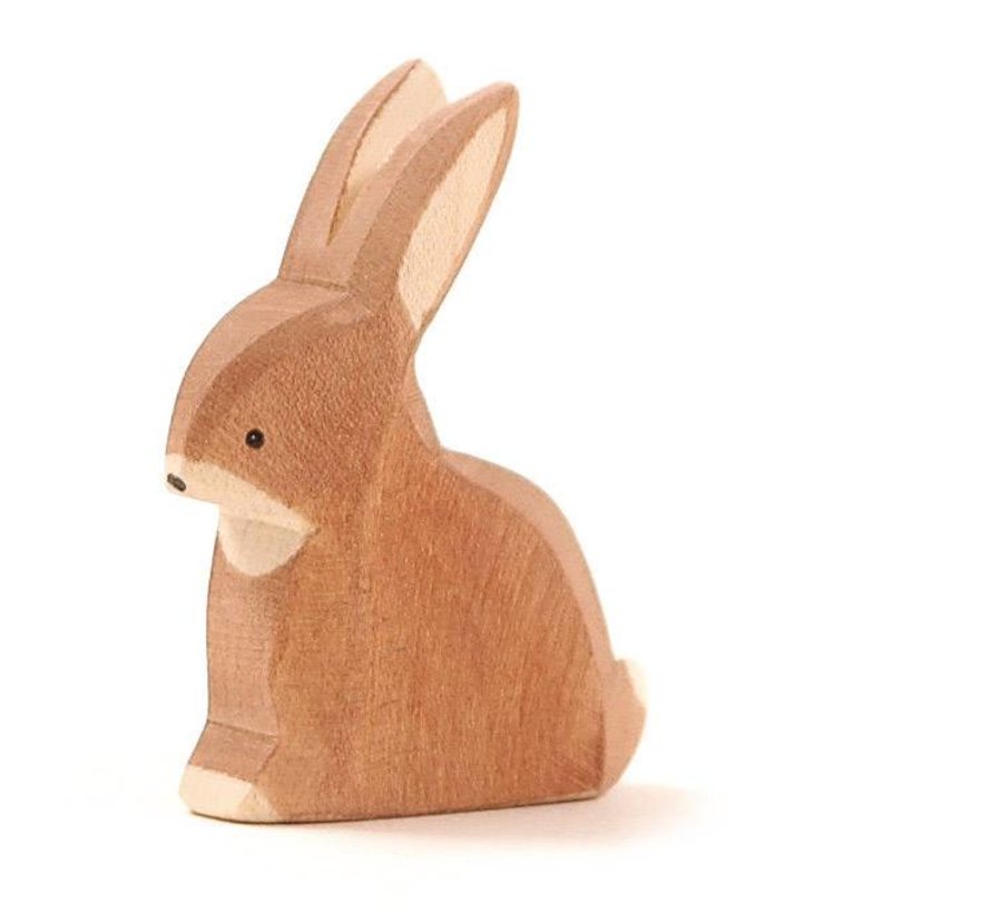 Hare Sitting 15001