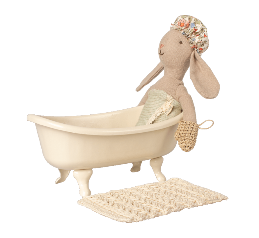 Miniature bathtub