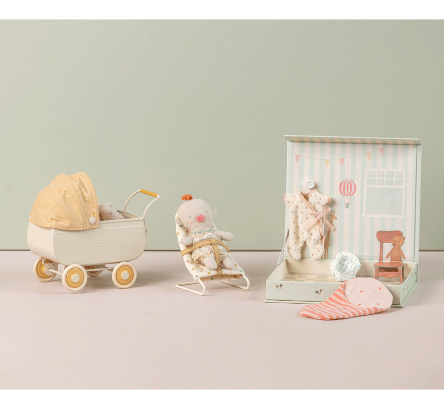 Ginger baby set incl. pram and babysitter chair