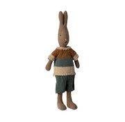 Maileg Knuffel Rabbit Size 2 Bruin met Shirt en Short 29cm