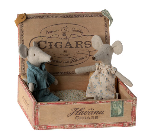 Maileg Knuffelmuis Mum and Dad in Cigarbox 17cm