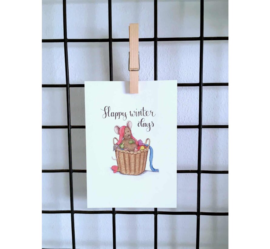 Ansichtkaart Muisje in mand winterkleding