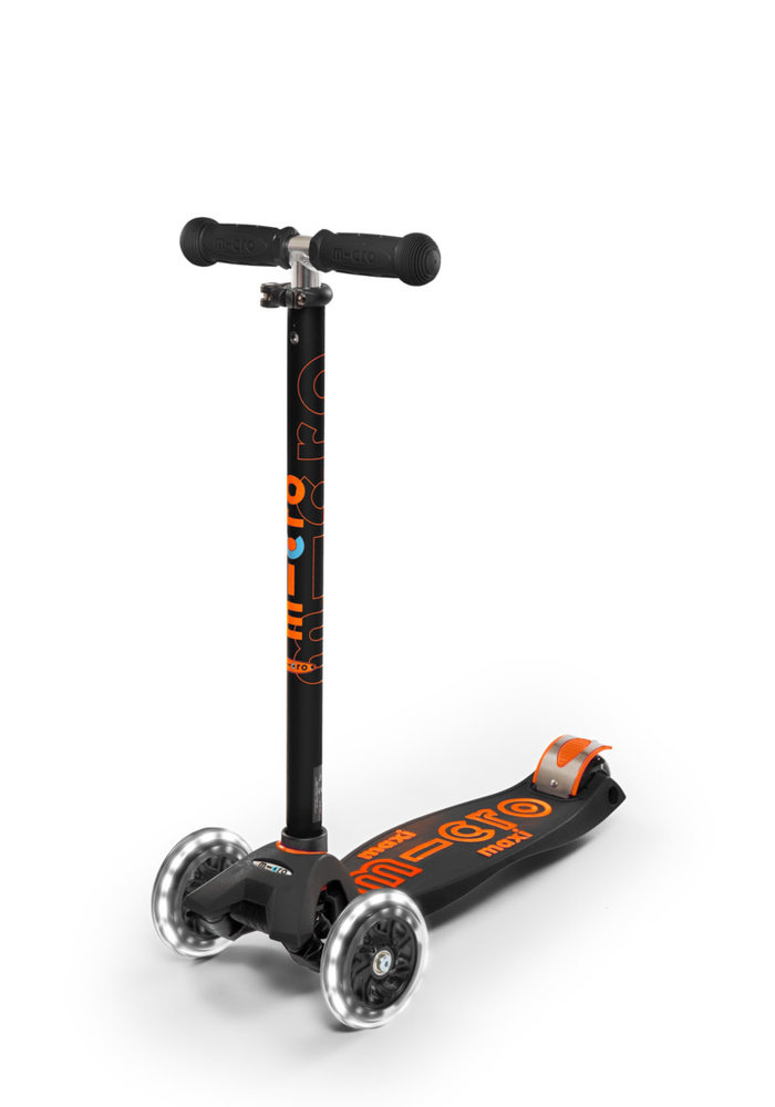 MAXI MICRO SCOOTER DELUXE BLACK LED