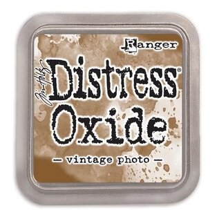 Ranger Distress Oxide - vintage photo  Tim Holtz