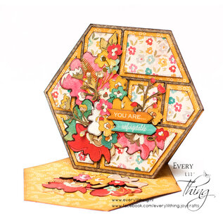 Dutch Doobadoo Card Art Easel Card hexagon
