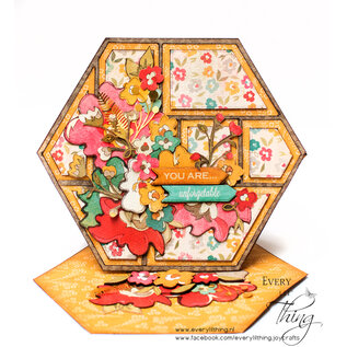 Dutch Doobadoo Card Art Easel Card hexagon