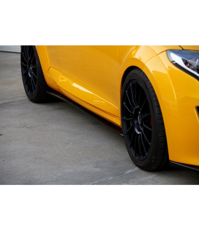 RK Design Side Skirts for Mégane 3 R.S.