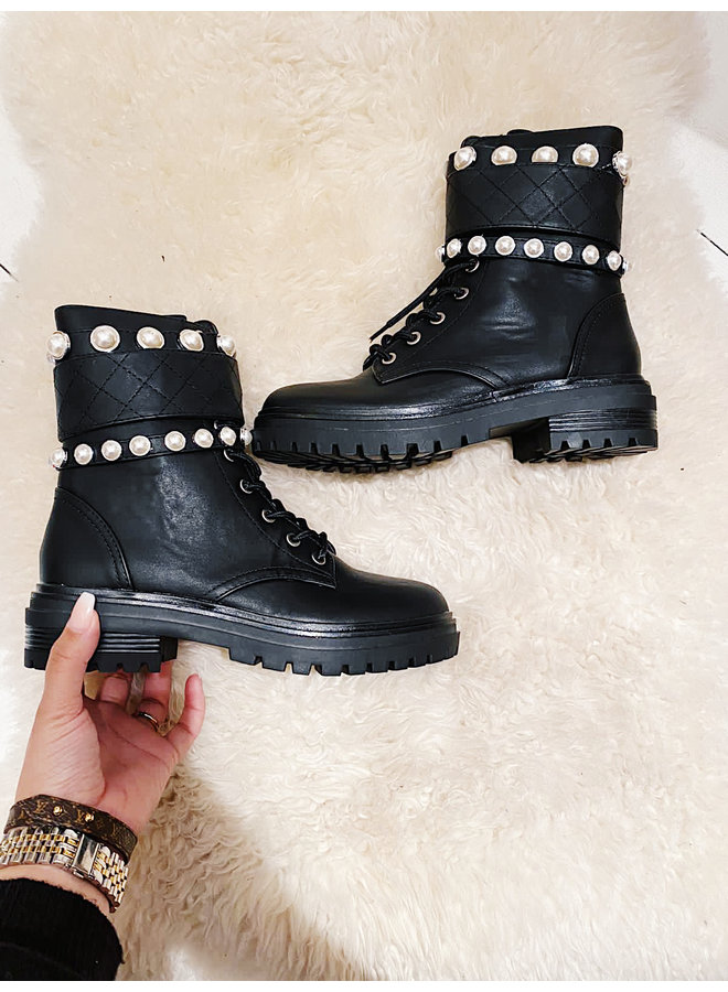 Walk it out boots - Black #1CE-0413