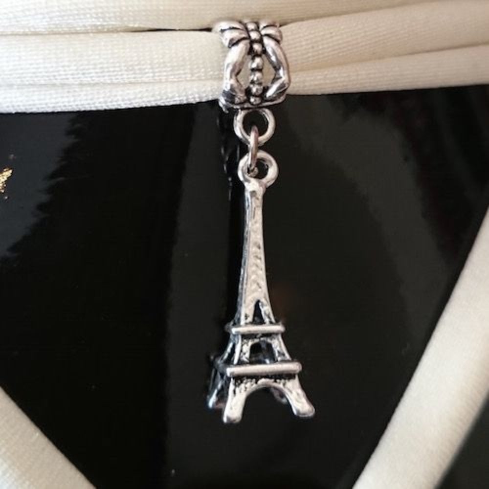 Charm Eiffelturm | Silberner Paris Anhänger | Sandalen Accessoires