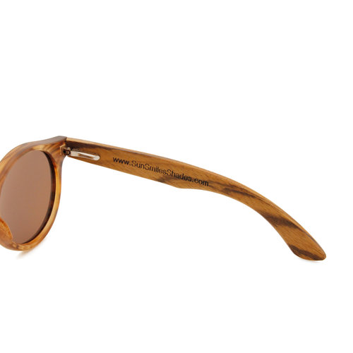 Wooden sunglasses round model with rosé mirrored lens and wooden frame