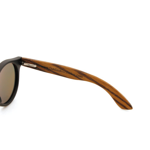 Wooden sunglasses round model with pink mirrored lens and black frame