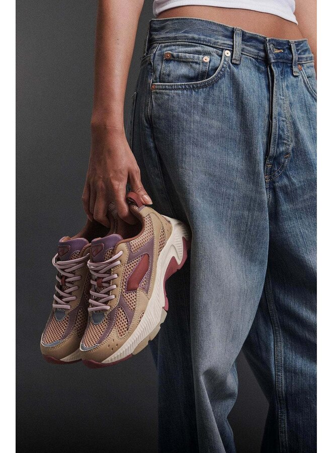 Forma Runner Sand Grape Sneaker