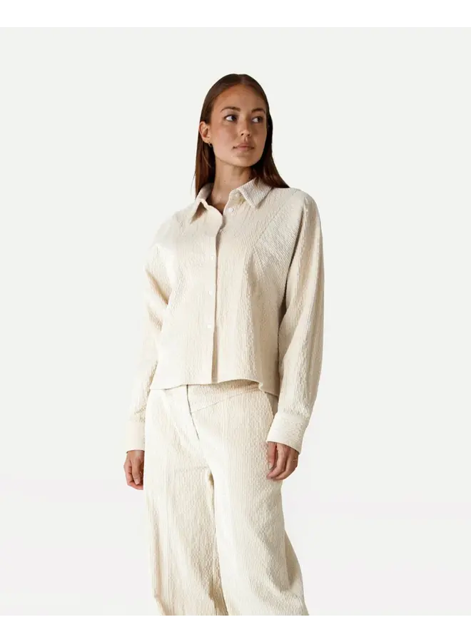 ALiona shirt parchment