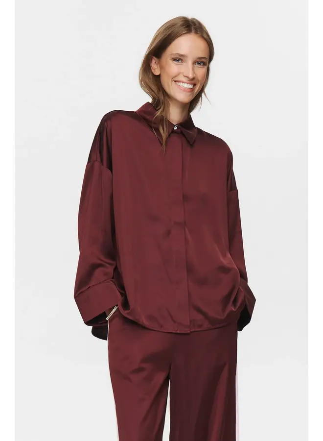 Nusantina Shirt Winetasting