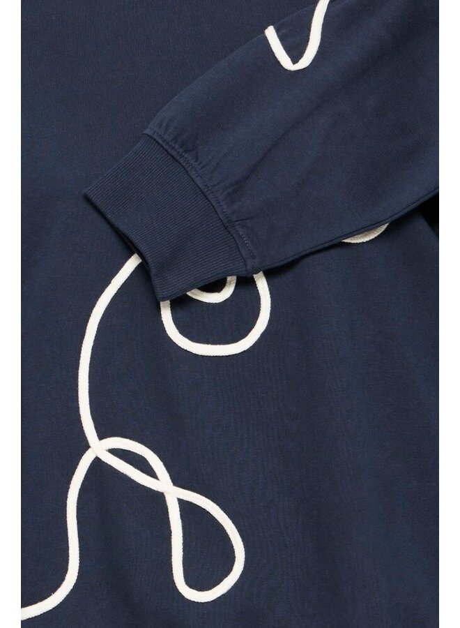 Ihkasura Sweater Total Eclipse Cloud