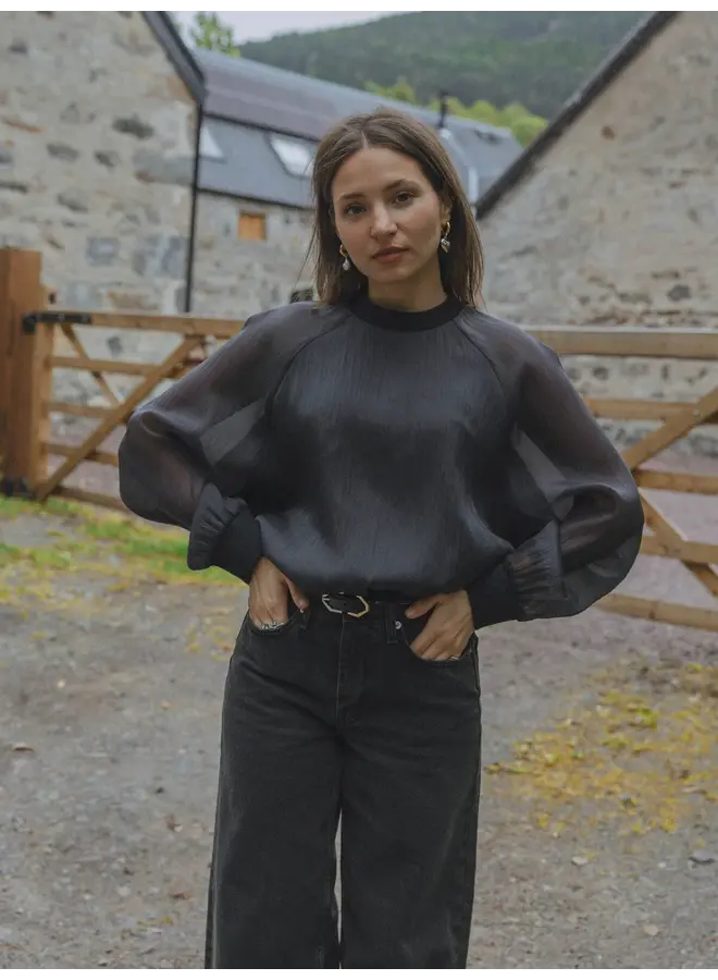 Organza Longsleeve Black