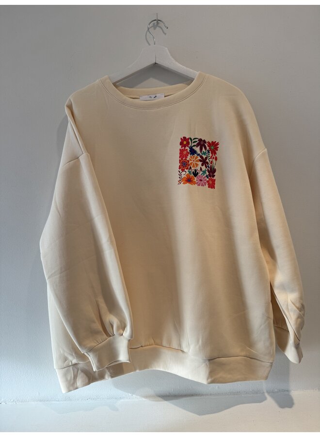 Macie Sweater Beige Flower