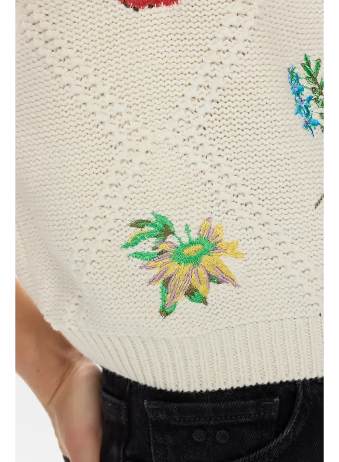 Nuamie Pullover Pristine