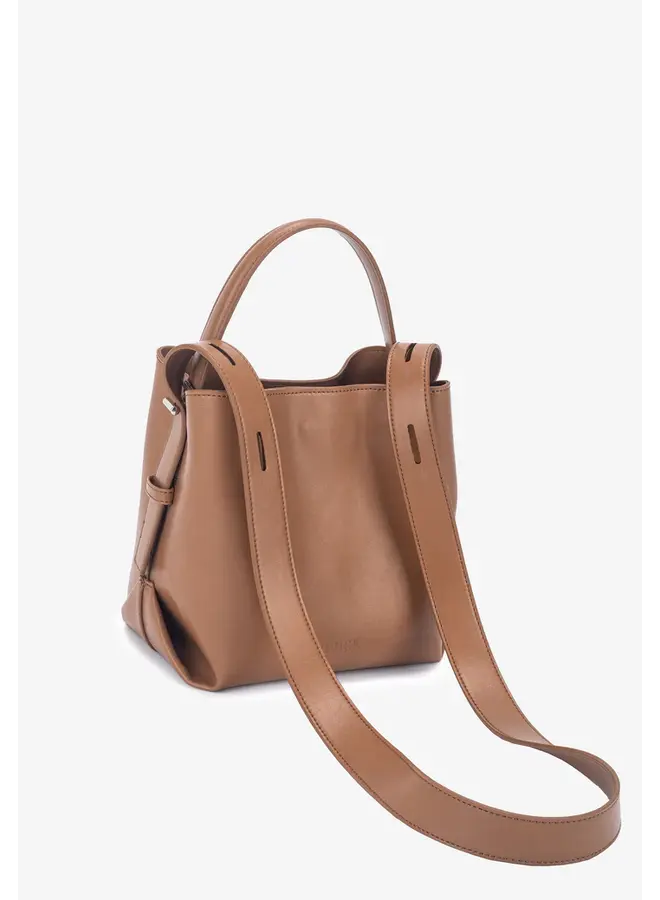 Molly Glossy Structure mocha