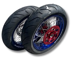 RFX Supermoto Satz Räder komplett vorne + hinten SM 17x3,50/17x4,50 Felge schwarz/Nabe rot für Beta RR Modelle