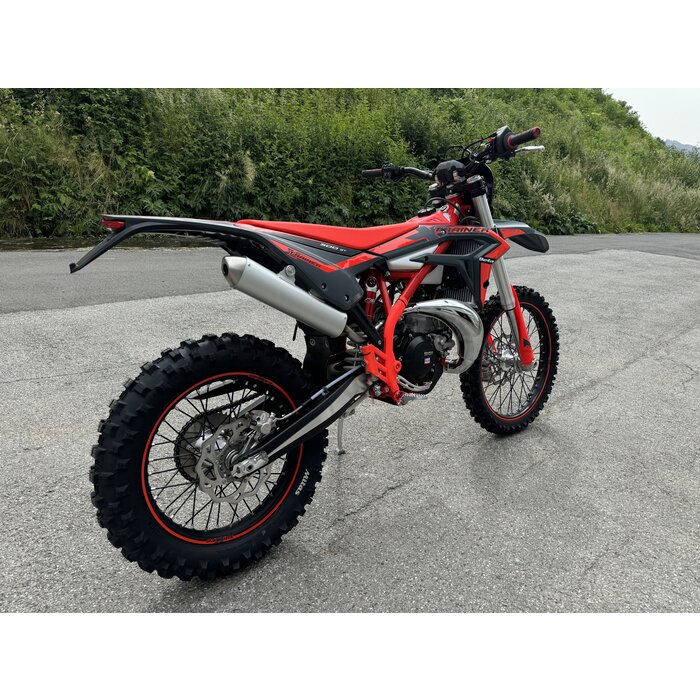 Beta X-Trainer 300 2 Takt MY 2026