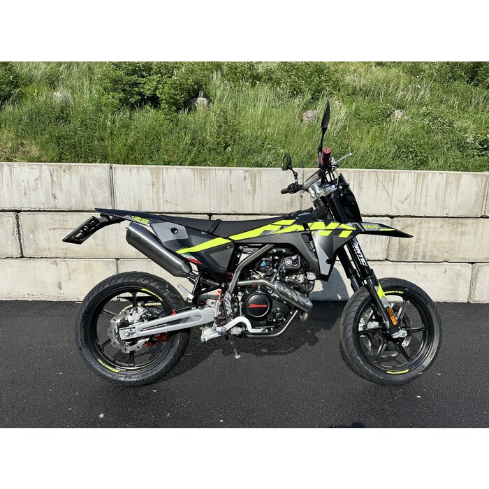 Fantic XMF Motard Performance 125 4T