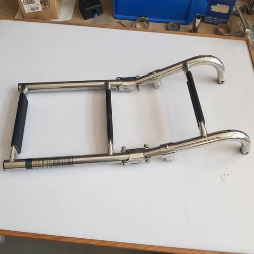 Vetus Badeleiter aus Edelstahl  600 x 220 mm diam 22 mm