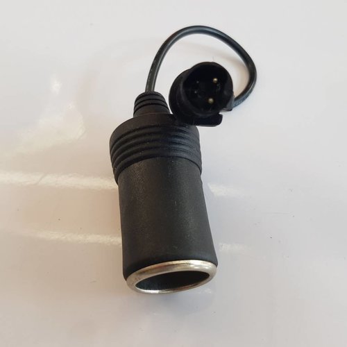 Adapter female cigarette socket to 2 x 2 polarized male plug