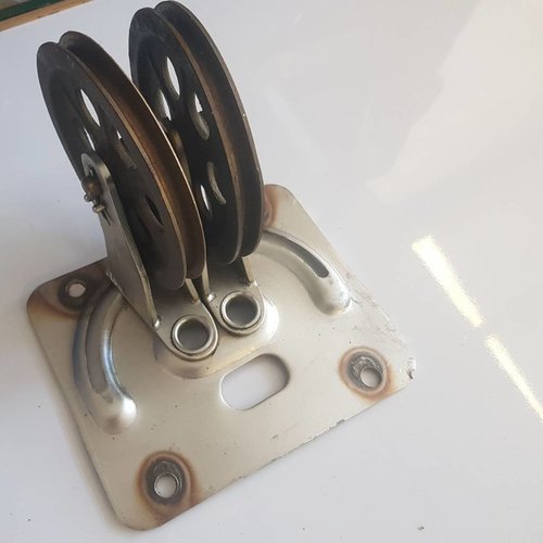 RC-BR base 160 x 230mm. Bronze pulleys 155 x 10mm.