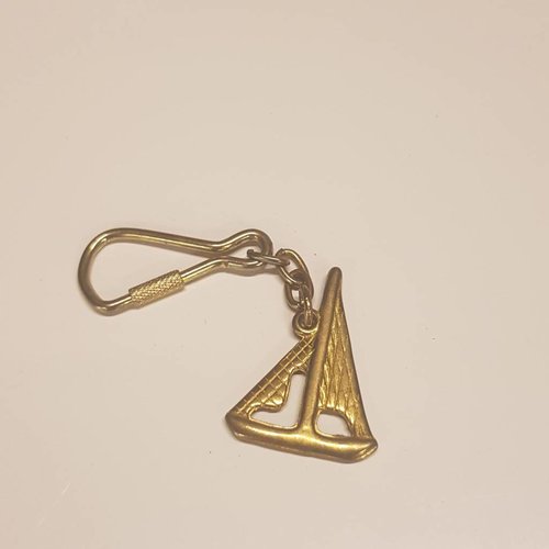 RC-BR Keychain sailing boat brass